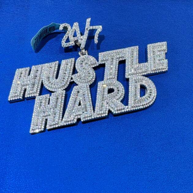 925 Silver Moissanite Pendant 10.6Ct VVS